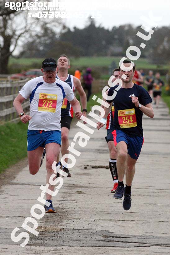 Kirkley Half Marathon, Kirkley Hall, near Ponteland, Northumberland Photo: David T. Hewitson/Sports for All Pics